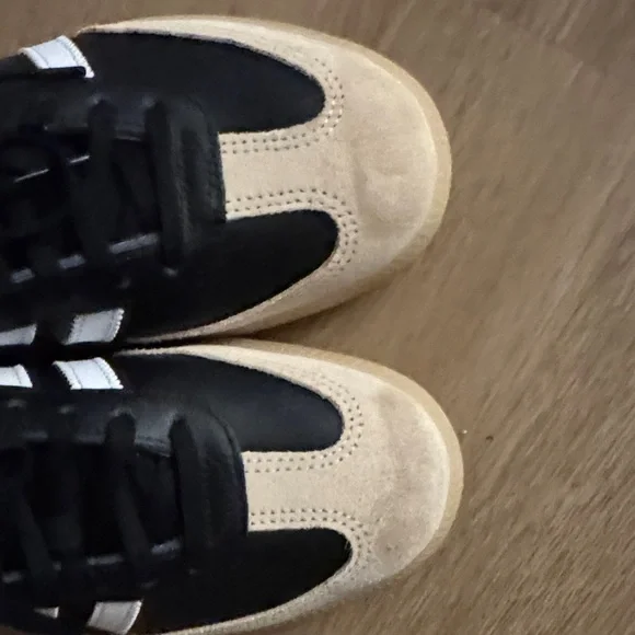 Adidas 6.5Y Black and Beige Sneakers - Picture 4 of 6